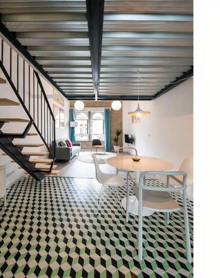 Pop Art Feria Luminoso Duplex Con Terraza Privada Lejlighed Sevilla Eksteriør billede